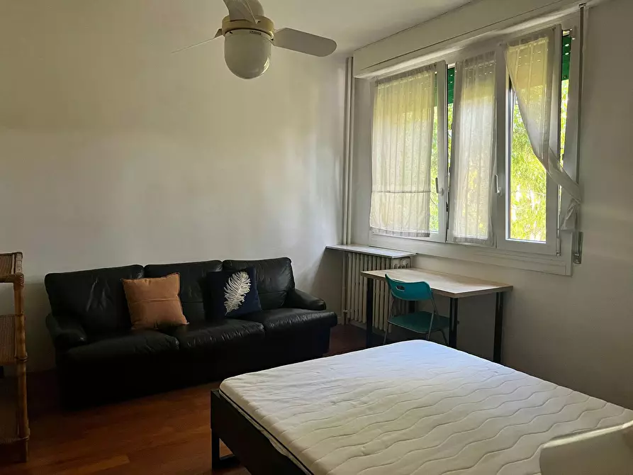 Immagine 7 di Camera in affitto  in Via Giovanni Montemartini a Milano