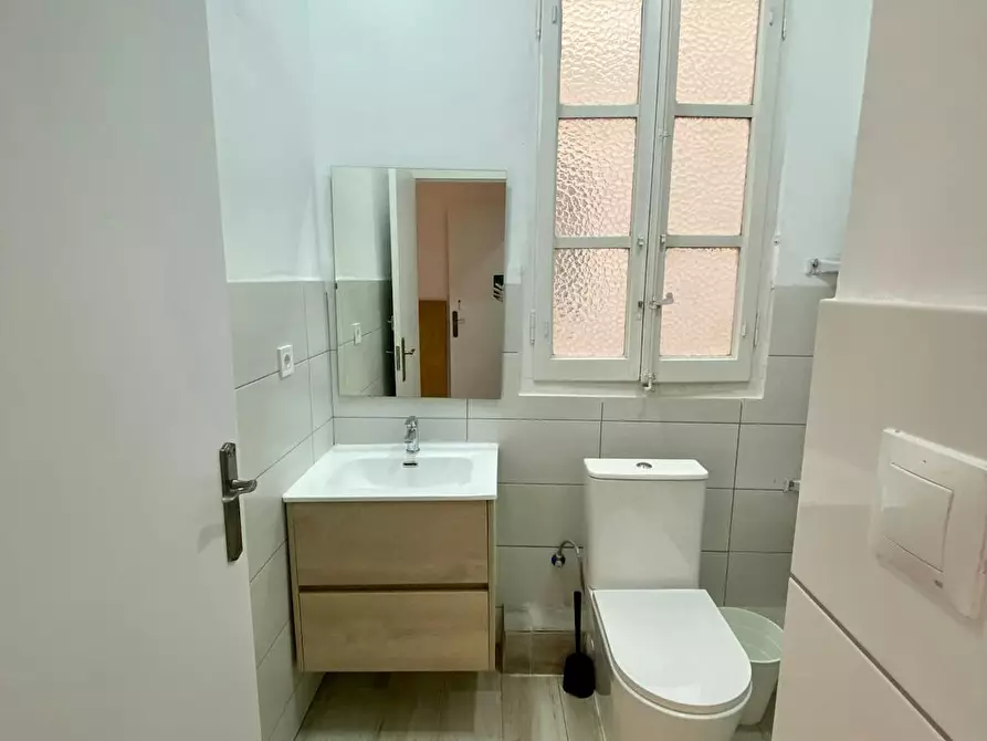 Immagine 4 di Camera in affitto  in Carrer Cirilo Amorós a Valencia