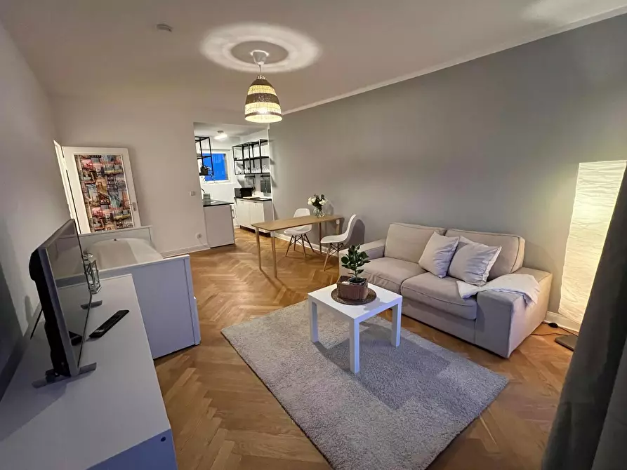 Immagine 9 di Appartamento in affitto  in Lindenallee a Berlin