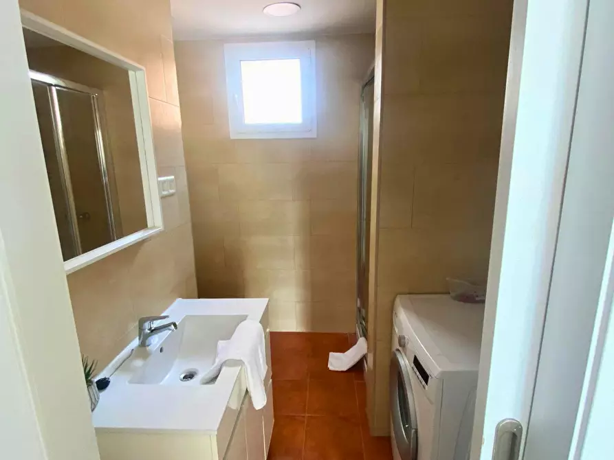 Immagine 7 di Appartamento in affitto  in Carrer del Marroc a Barcelona