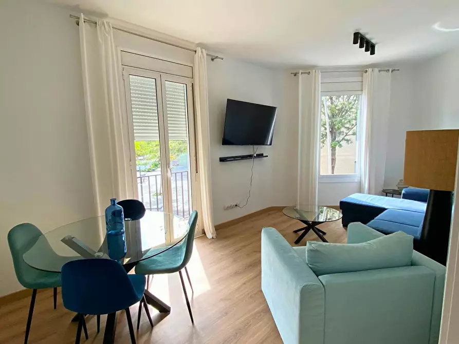 Immagine 9 di Appartamento in affitto  in Carrer del Marroc a Barcelona