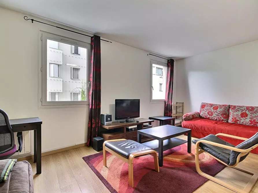 Immagine 1 di Appartamento in affitto  in Rue Paul-Jean Toulet a Paris 20