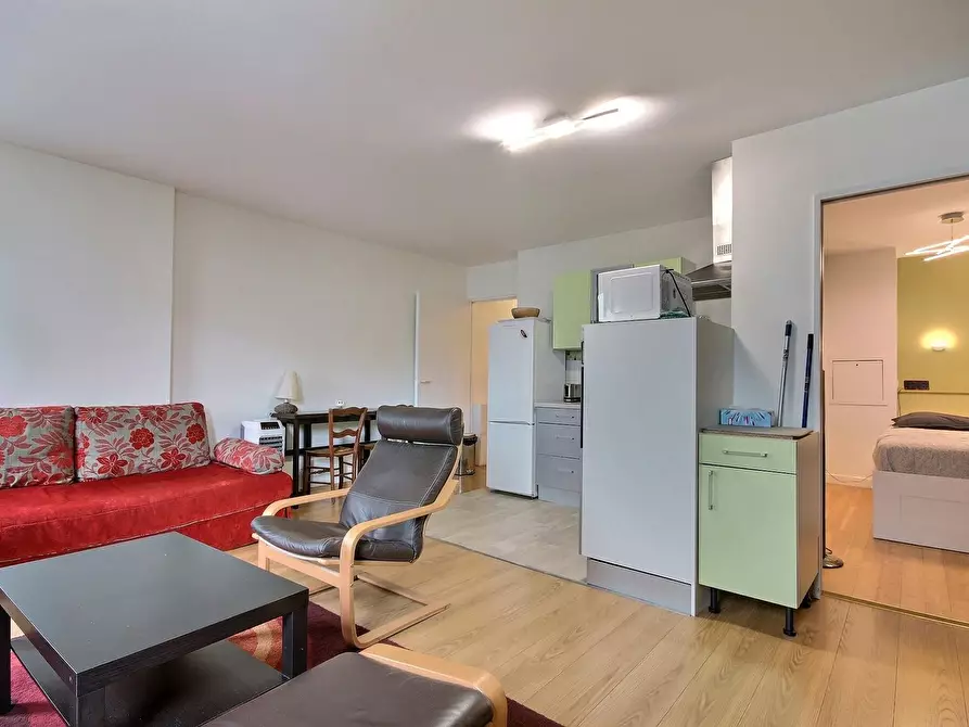Immagine 5 di Appartamento in affitto  in Rue Paul-Jean Toulet a Paris 20