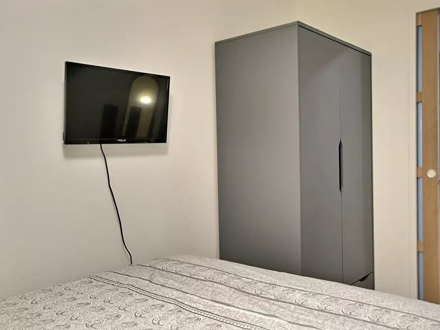 Immagine 9 di Appartamento in affitto  in Rue Paul-Jean Toulet a Paris 20
