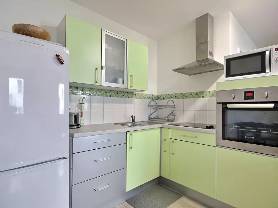 Immagine 7 di Appartamento in affitto  in Rue Paul-Jean Toulet a Paris 20
