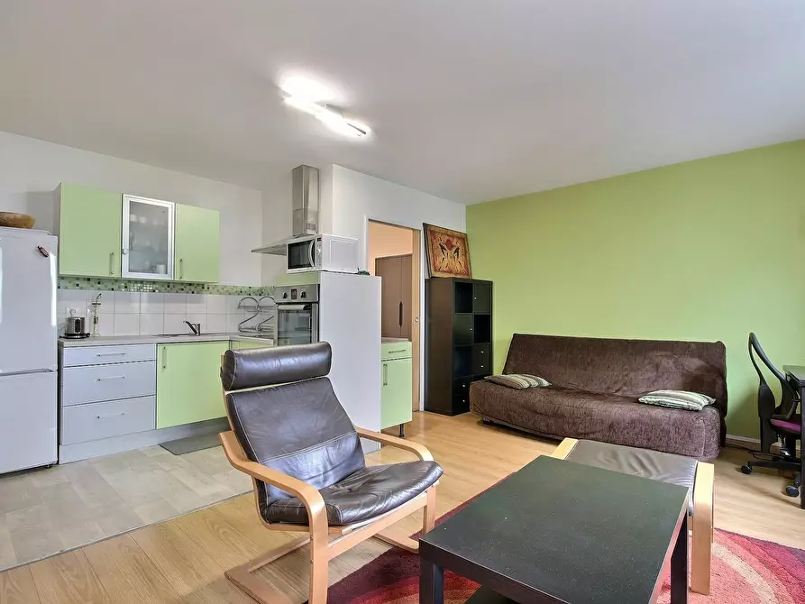 Immagine 4 di Appartamento in affitto  in Rue Paul-Jean Toulet a Paris 20