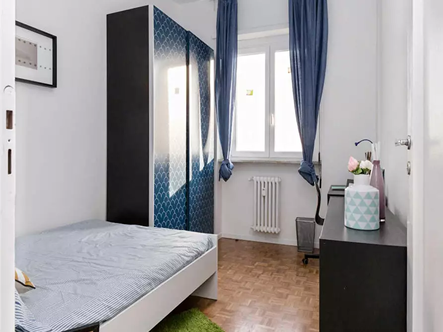 Immagine 4 di Camera in affitto  in Via dei Pioppi a Buccinasco