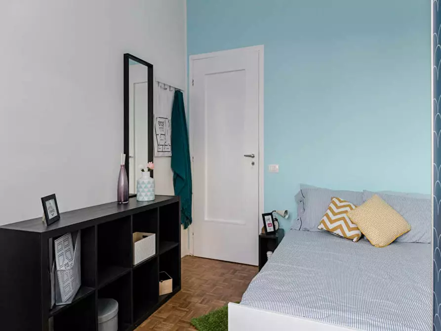 Immagine 2 di Camera in affitto  in Via dei Pioppi a Buccinasco