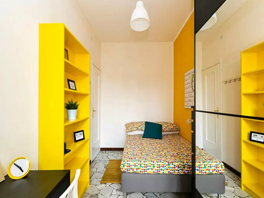 Immagine 1 di Camera in affitto  in Via Eugenio Pellini a Milano