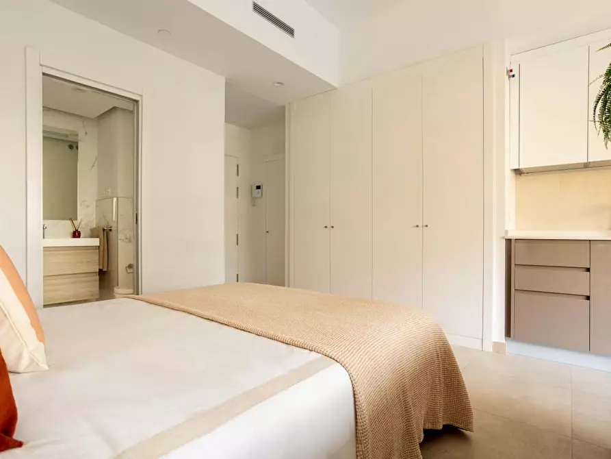 Immagine 4 di Appartamento in affitto  in Calle del Jacaranda a Madrid
