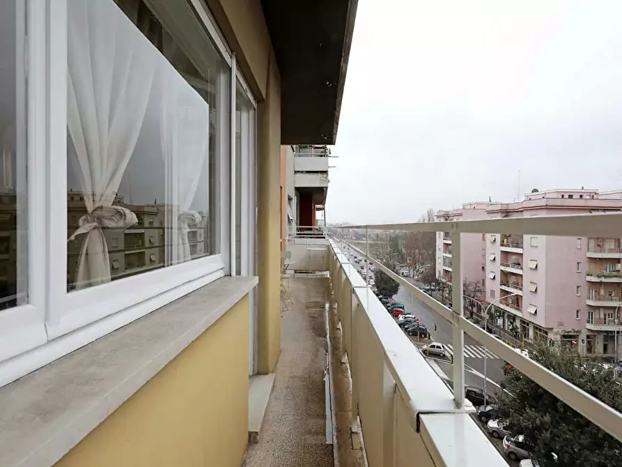 Immagine 8 di Camera in affitto  in Via Antonino Lo Surdo a Roma