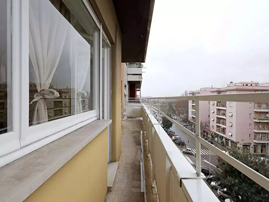Immagine 8 di Camera in affitto  in Via Antonino Lo Surdo a Roma