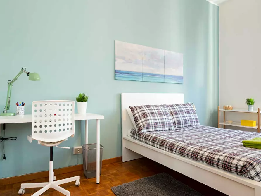 Immagine 2 di Camera in affitto  in Via dei Mandorli a Buccinasco