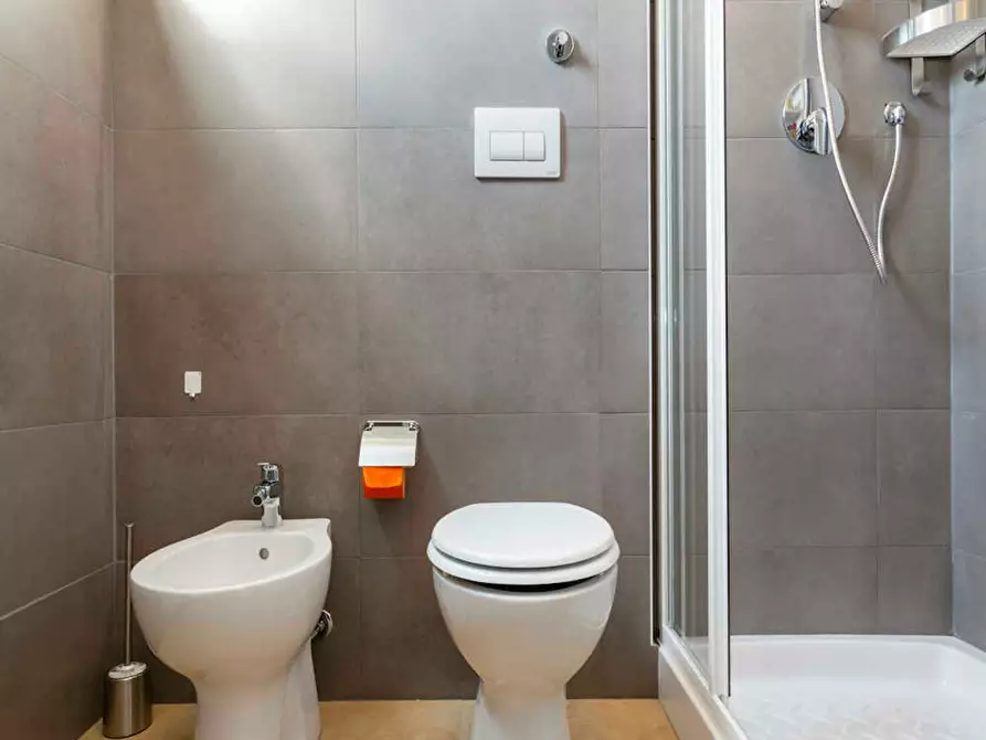 Immagine 8 di Camera in affitto  in Via dei Mandorli a Buccinasco