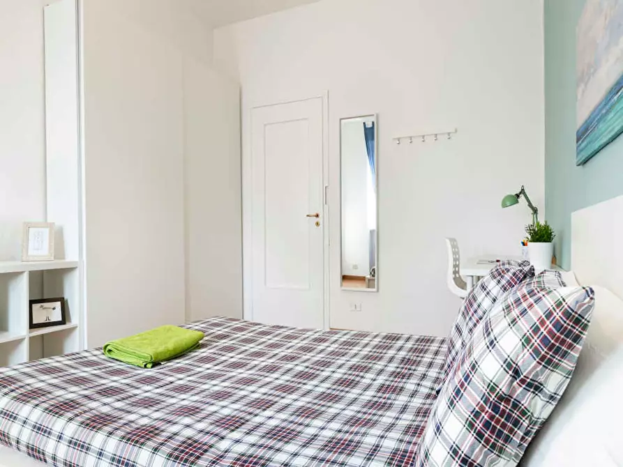 Immagine 5 di Camera in affitto  in Via dei Mandorli a Buccinasco