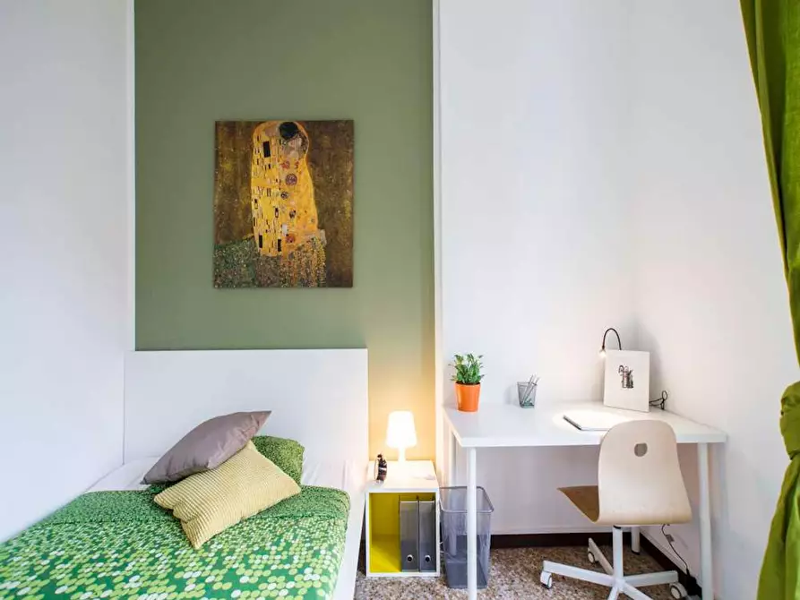 Immagine 4 di Camera in affitto  in Viale Carlo Espinasse a Milano