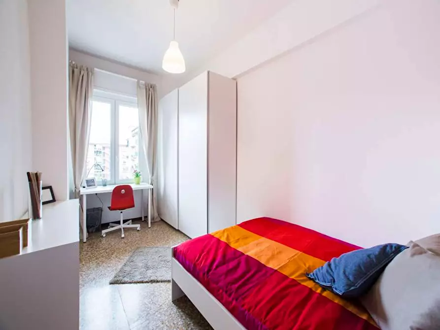 Immagine 2 di Camera in affitto  in Viale Carlo Espinasse a Milano