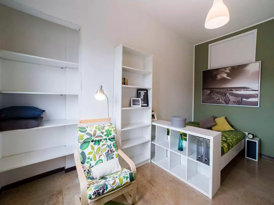 Immagine 2 di Camera in affitto  in Viale Carlo Espinasse a Milano