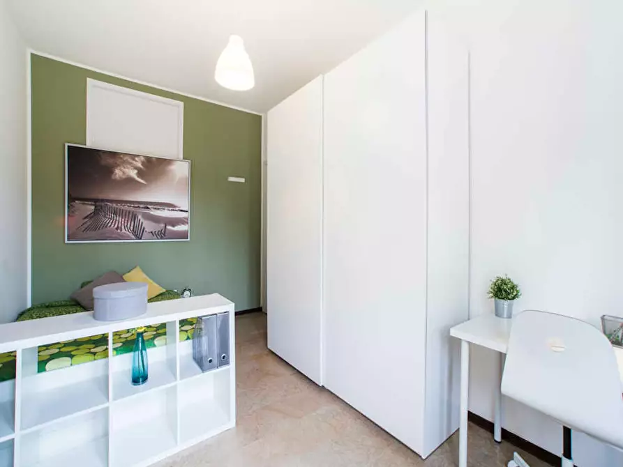 Immagine 7 di Camera in affitto  in Viale Carlo Espinasse a Milano