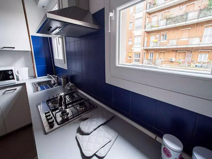 Immagine 10 di Camera in affitto  in Viale Carlo Espinasse a Milano