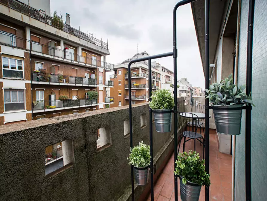 Immagine 6 di Camera in affitto  in Viale Carlo Espinasse a Milano