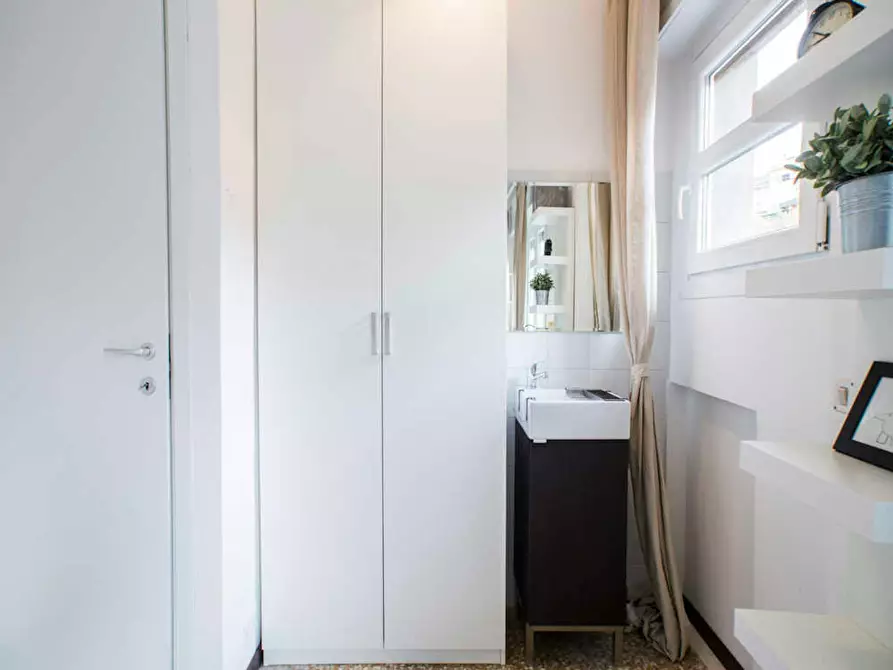 Immagine 9 di Camera in affitto  in Viale Carlo Espinasse a Milano