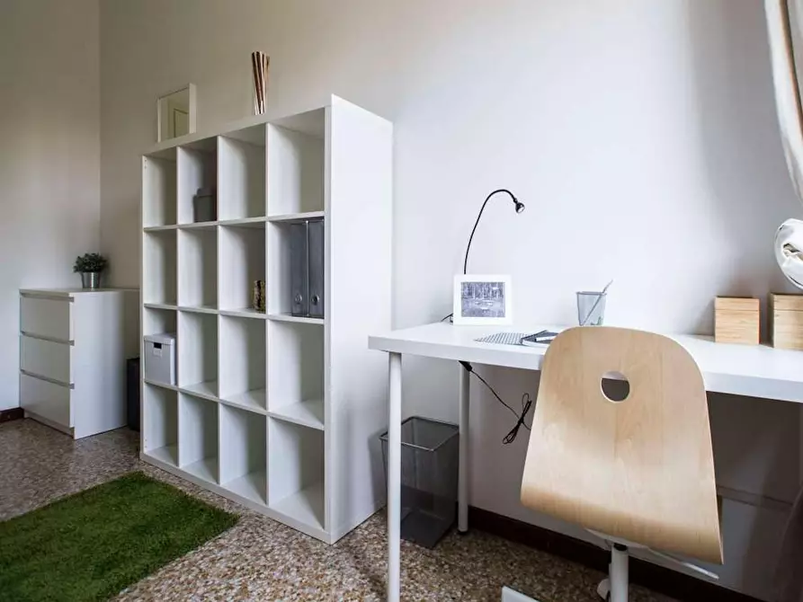 Immagine 6 di Camera in affitto  in Viale Carlo Espinasse a Milano