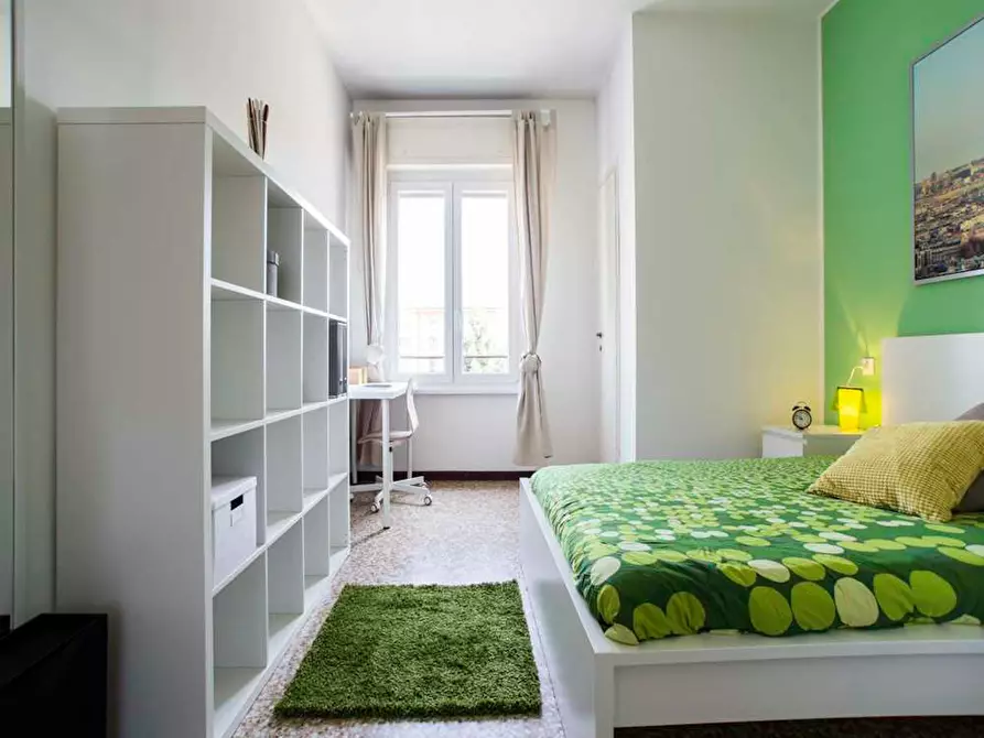 Immagine 2 di Camera in affitto  in Viale Carlo Espinasse a Milano