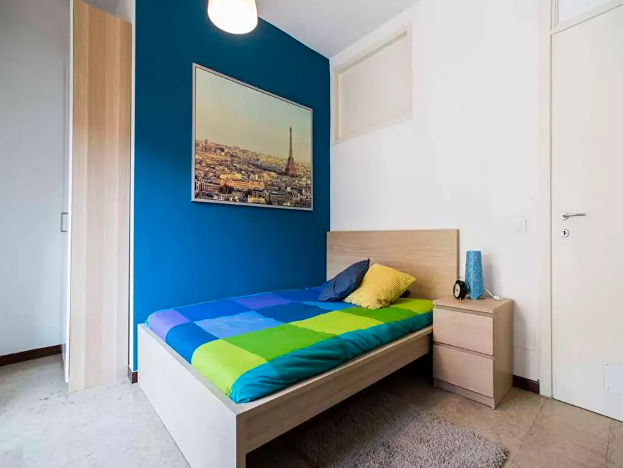 Immagine 3 di Camera in affitto  in Viale Carlo Espinasse a Milano