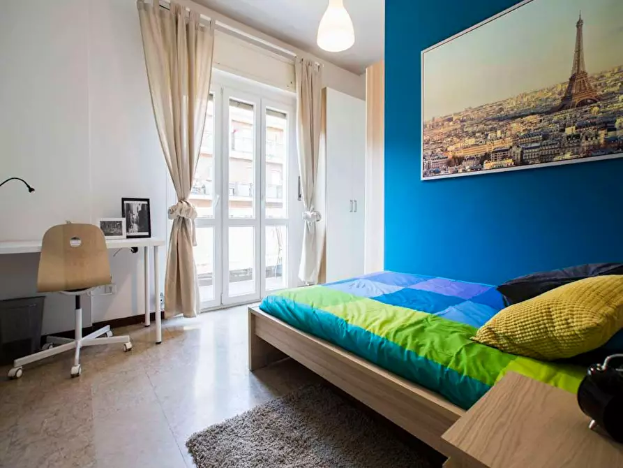 Immagine 1 di Camera in affitto  in Viale Carlo Espinasse a Milano