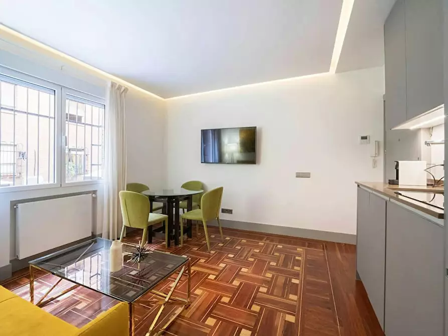 Immagine 8 di Appartamento in affitto  in Calle de Hermosilla a Madrid