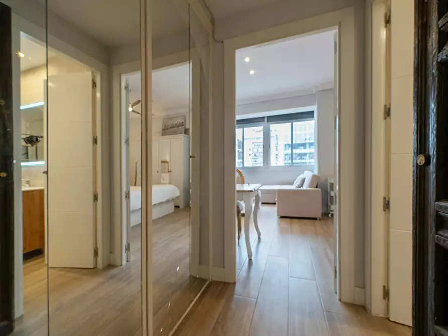 Immagine 10 di Appartamento in affitto  in Calle del Poeta Joan Maragall a Madrid