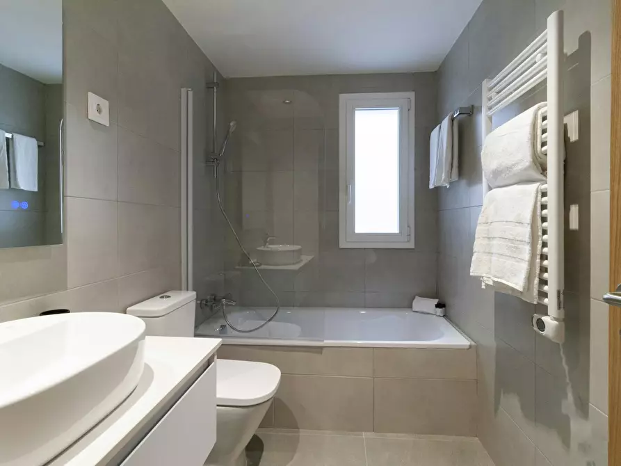 Immagine 8 di Appartamento in affitto  in Calle del Doctor Fleming a Madrid