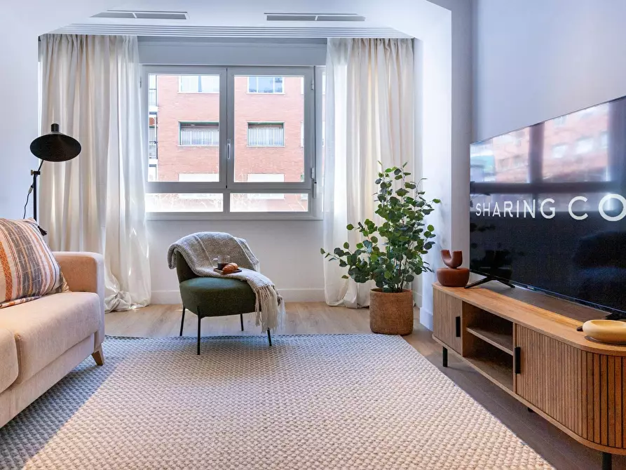 Immagine 2 di Appartamento in affitto  in Calle del Doctor Fleming a Madrid