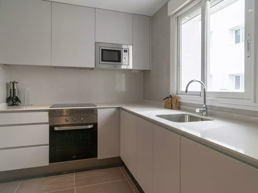 Immagine 9 di Appartamento in affitto  in Calle del Doctor Fleming a Madrid