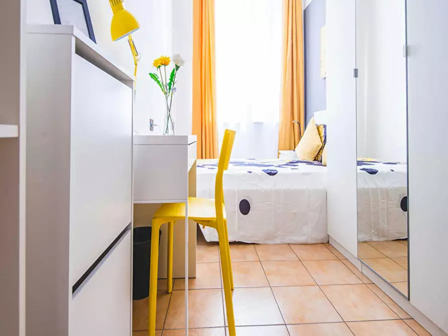 Immagine 1 di Camera in affitto  in Viale Monza a Milano