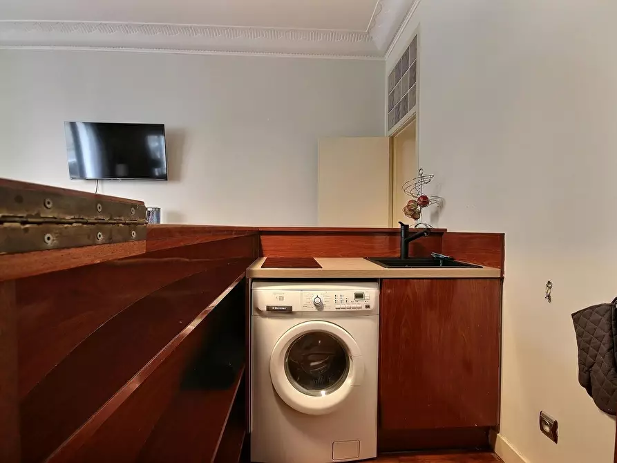Immagine 6 di Appartamento in affitto  in Rue de l'Assomption a Paris 16