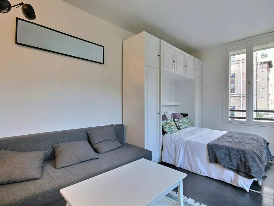Immagine 2 di Appartamento in affitto  in Rue des Batignolles a Paris 17