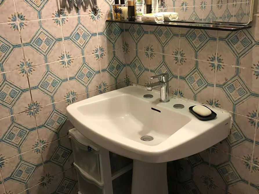 Immagine 10 di Camera in affitto  in Via Gioacchino Rossini a Firenze