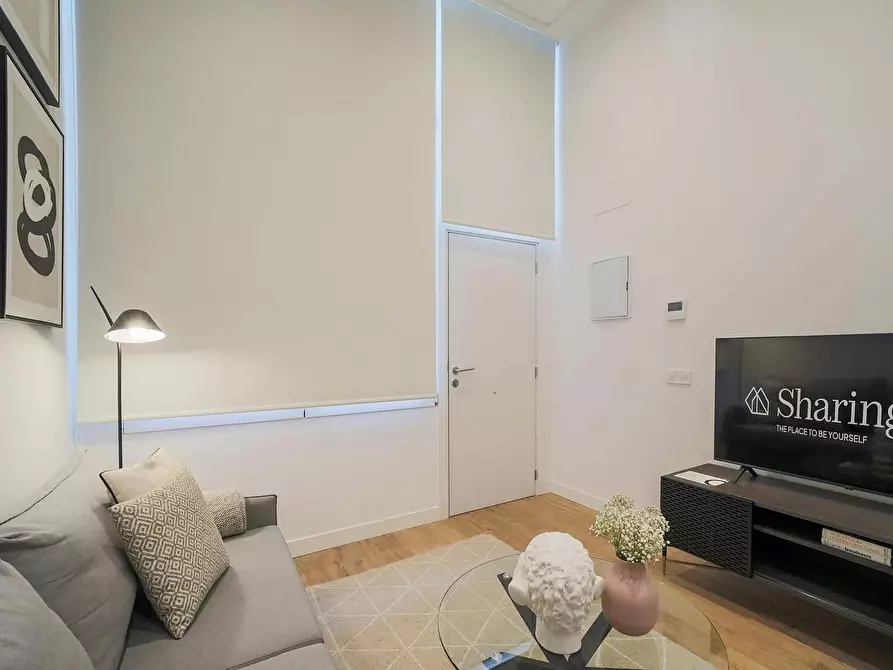Immagine 2 di Appartamento in affitto  in Calle de Mantuano a Madrid