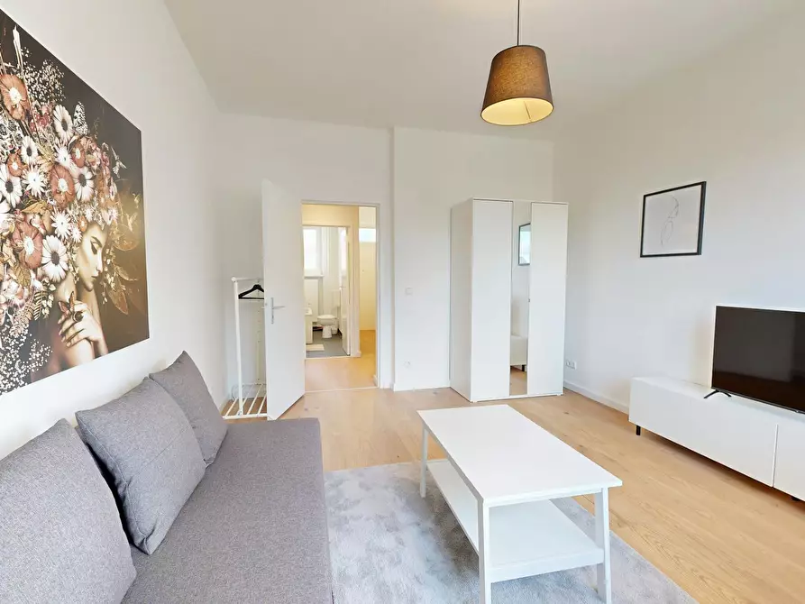Immagine 3 di Appartamento in affitto  in Martin-Luther-Straße a Berlin