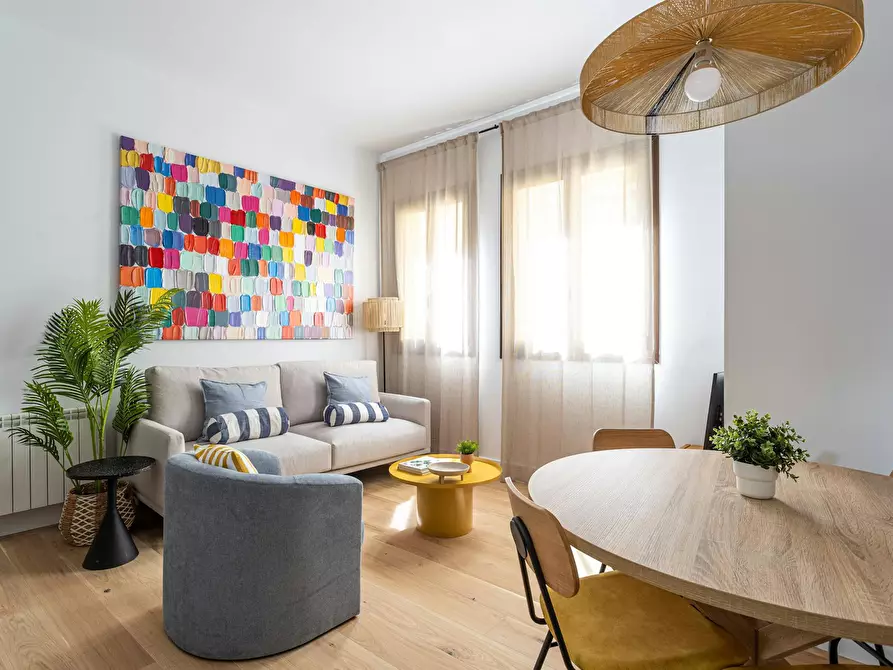 Immagine 1 di Appartamento in affitto  in Calle de San Mateo a Madrid