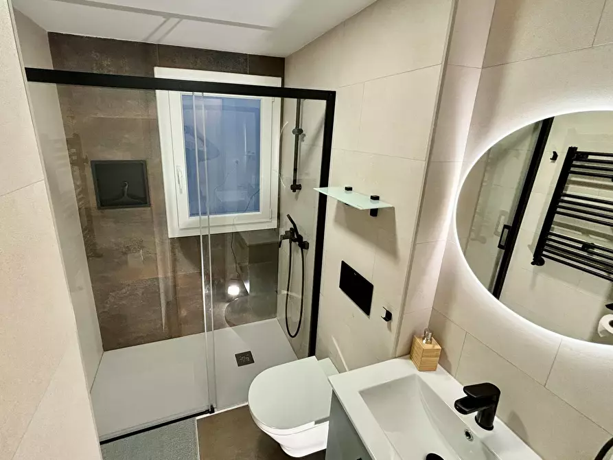 Immagine 10 di Camera in affitto  in Avenida de Navarra a Zaragoza