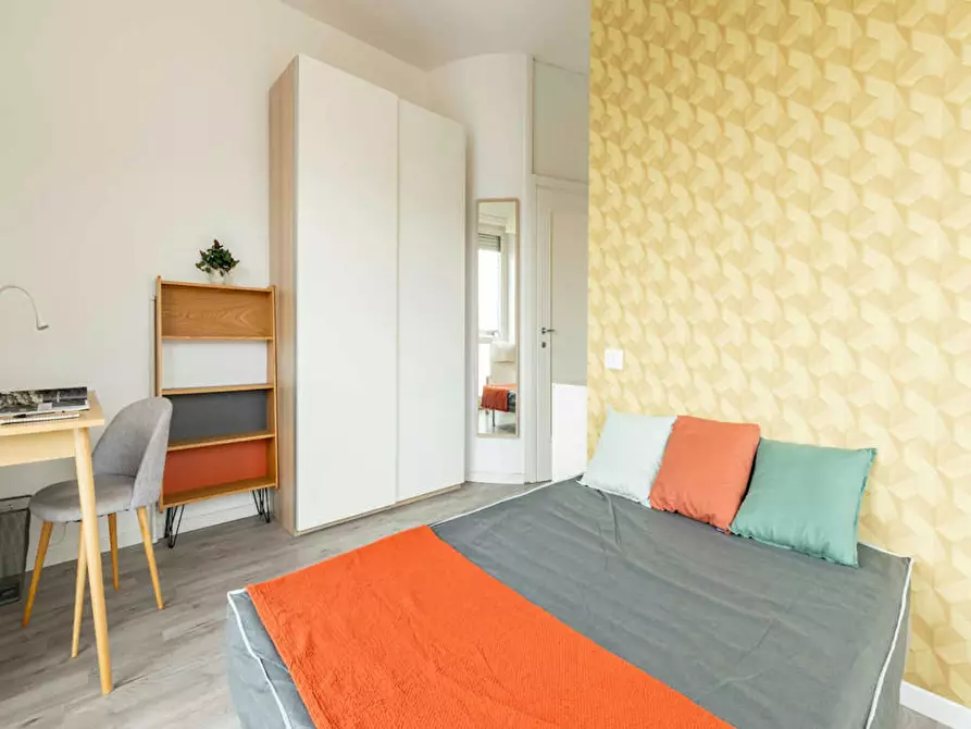 Immagine 8 di Camera in affitto  in Via Gaetano Braga a Milano