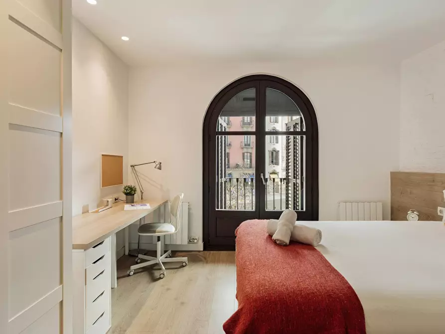 Immagine 2 di Camera in affitto  in Carrer de Balmes a Barcelona
