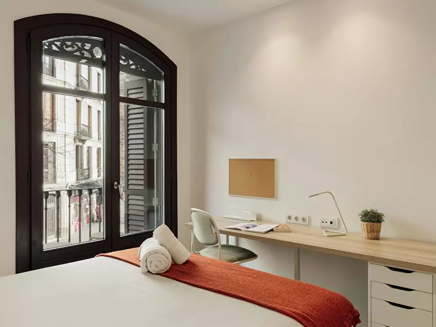 Immagine 10 di Camera in affitto  in Carrer de Balmes a Barcelona