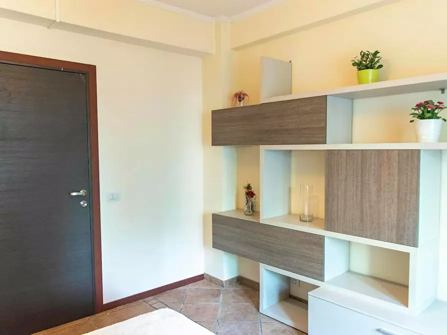 Immagine 3 di Camera in affitto  in Via Calpurnio Fiamma a Roma