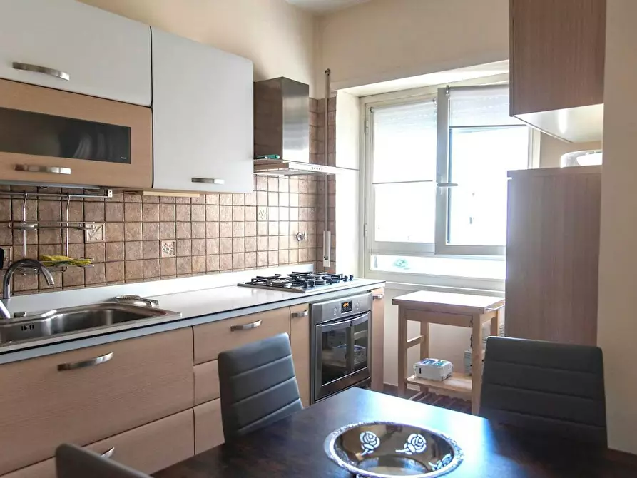 Immagine 5 di Camera in affitto  in Via Calpurnio Fiamma a Roma