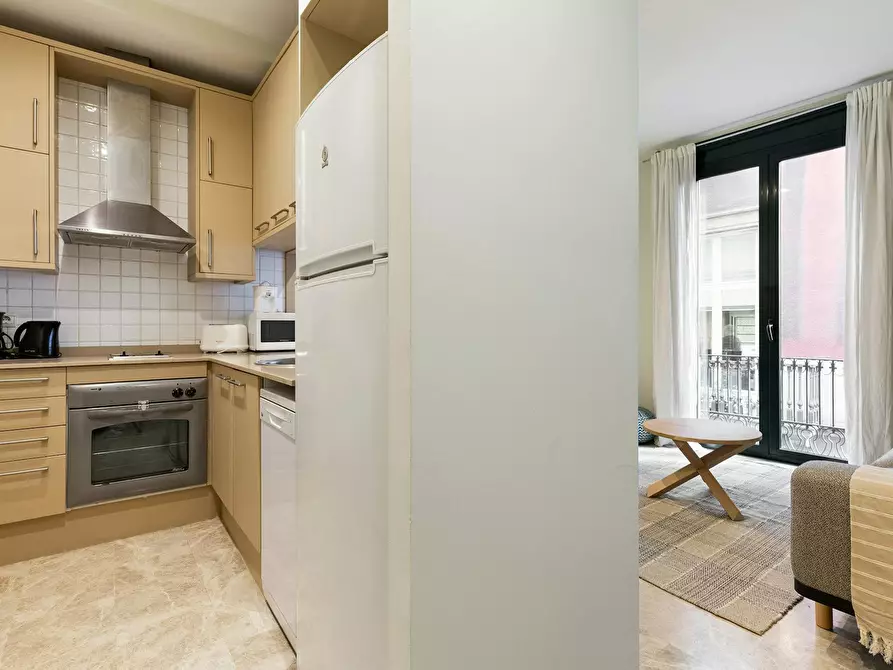 Immagine 6 di Appartamento in affitto  in Carrer de la Mercè a Barcelona
