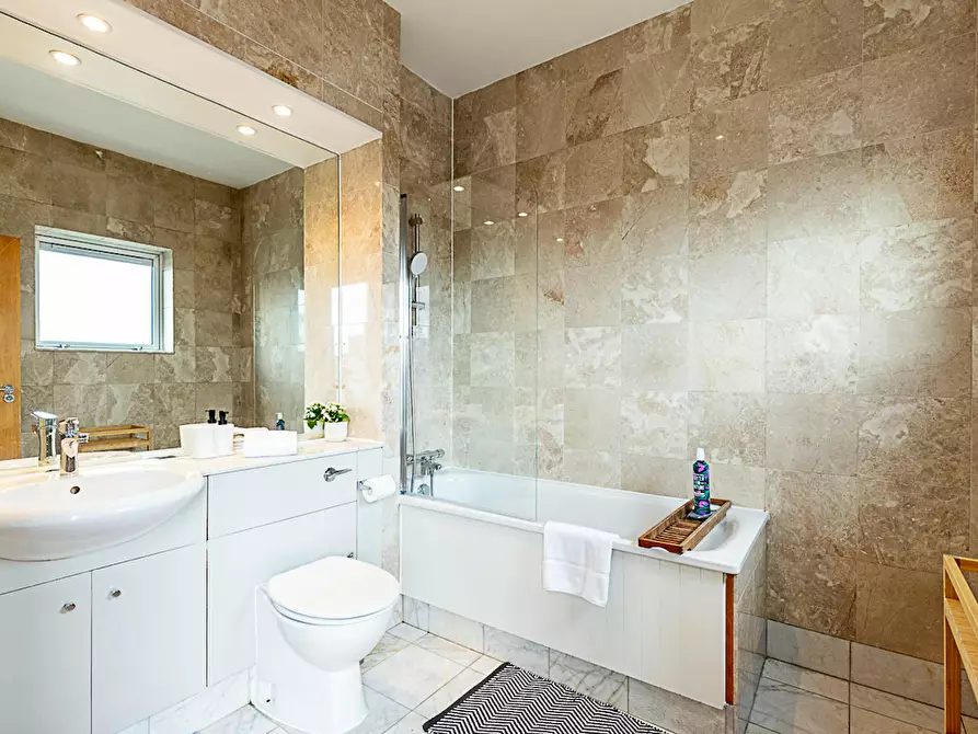 Immagine 9 di Appartamento in affitto  in Lawn House Close a Poplar